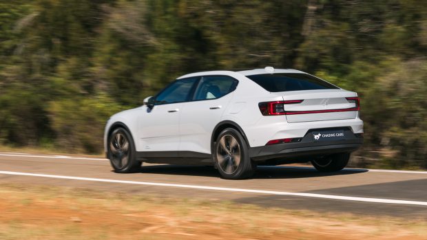 Polestar 2 LR RWD 2023 conduite arrière loin 3