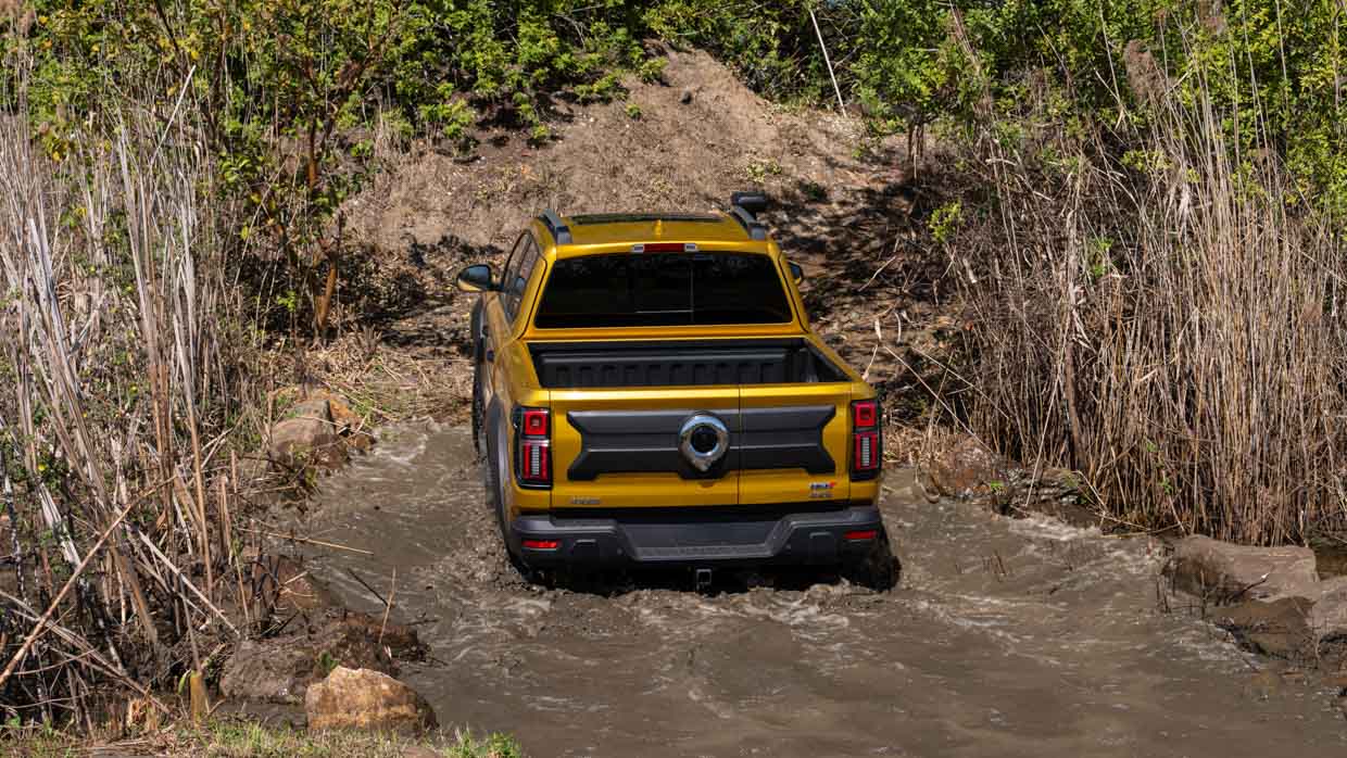 GWM Cannon Alpha PHEV 2024 tout-terrain arrière 3