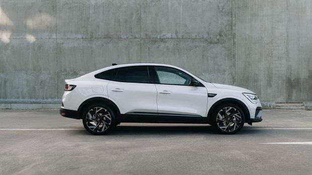 Peinture blanche angle latéral Renault Arkana Esprit Alpine 2024