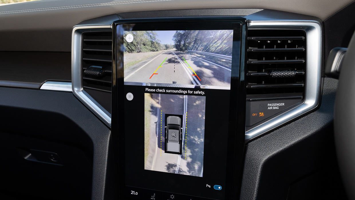 Sièges avant larges du Volkswagen Amarok Style TDI500 2024