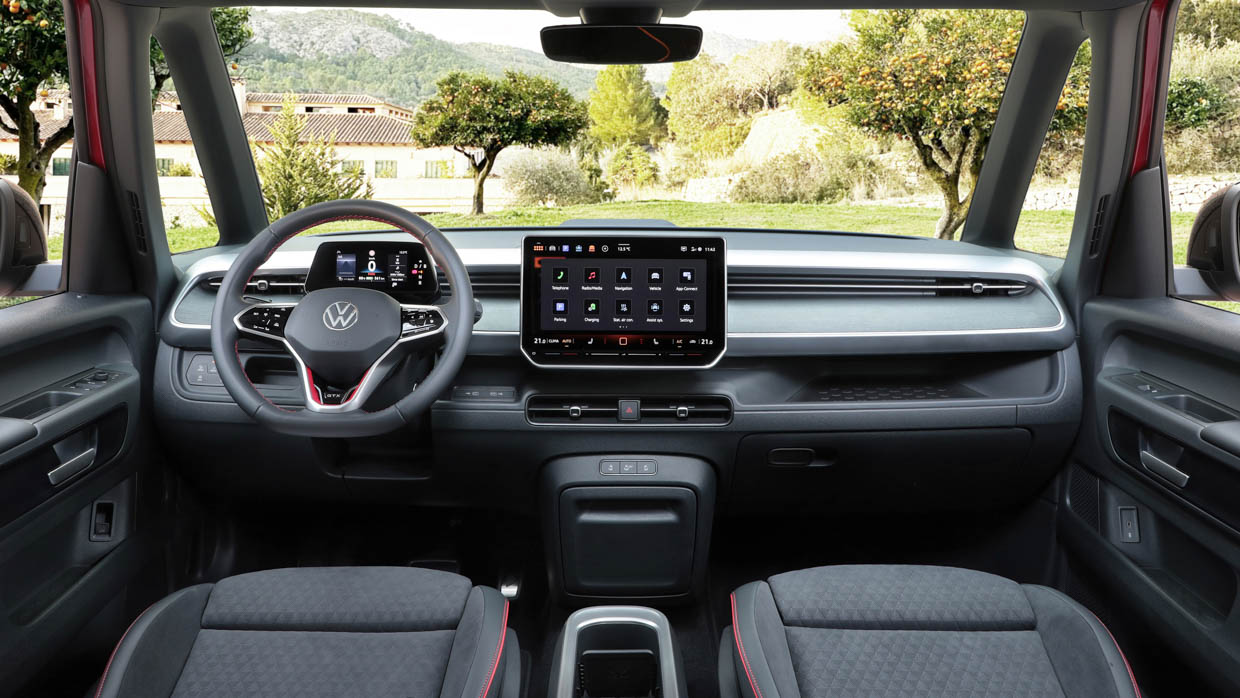 Intérieur de la Volkswagen ID Buzz GTX 2025, plan large 2