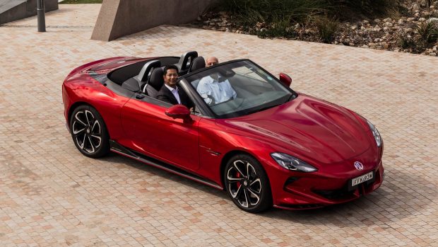 MG Cyberster 2024 avec Peter Ciao