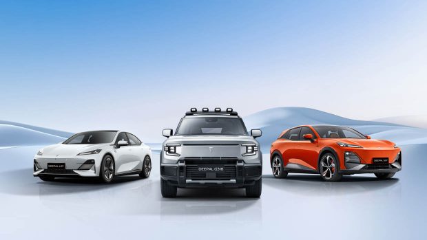 Deepal trois modèles côte à côte