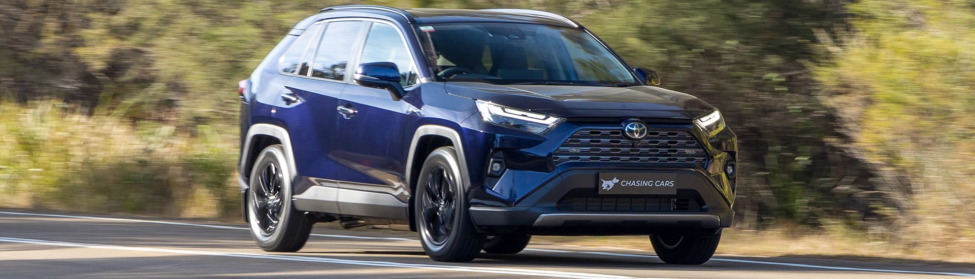 Actualités automobiles aujourd'hui : le Toyota RAV4 est à nouveau en tête des ventes mensuelles, les designers de Kia discutent du design Tasman, et plus encore - 06 novembre 2024