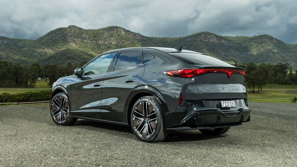Cupra Tavascan 2025 arrière 3/4 2