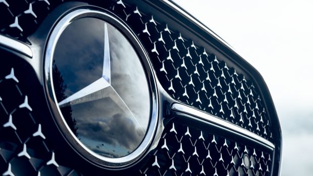 Insigne Mercedes-Benz E300 2024 2
