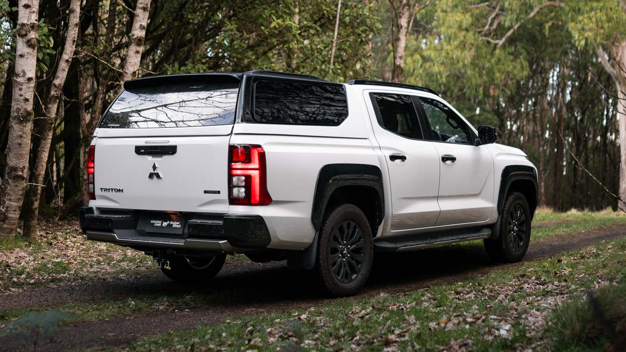 Mitsubishi Triton GSR LT 2024 forêt arrière 3/4