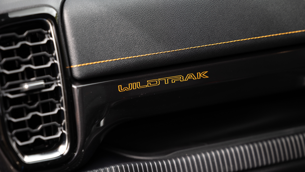 Logo intérieur du Ford Ranger Wildtrak V6 2024