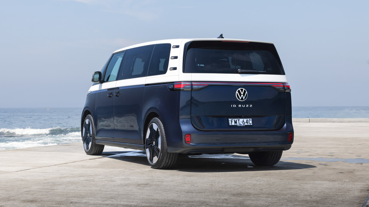 Volkswagen ID.Buzz LWB 2025 arrière 3/4