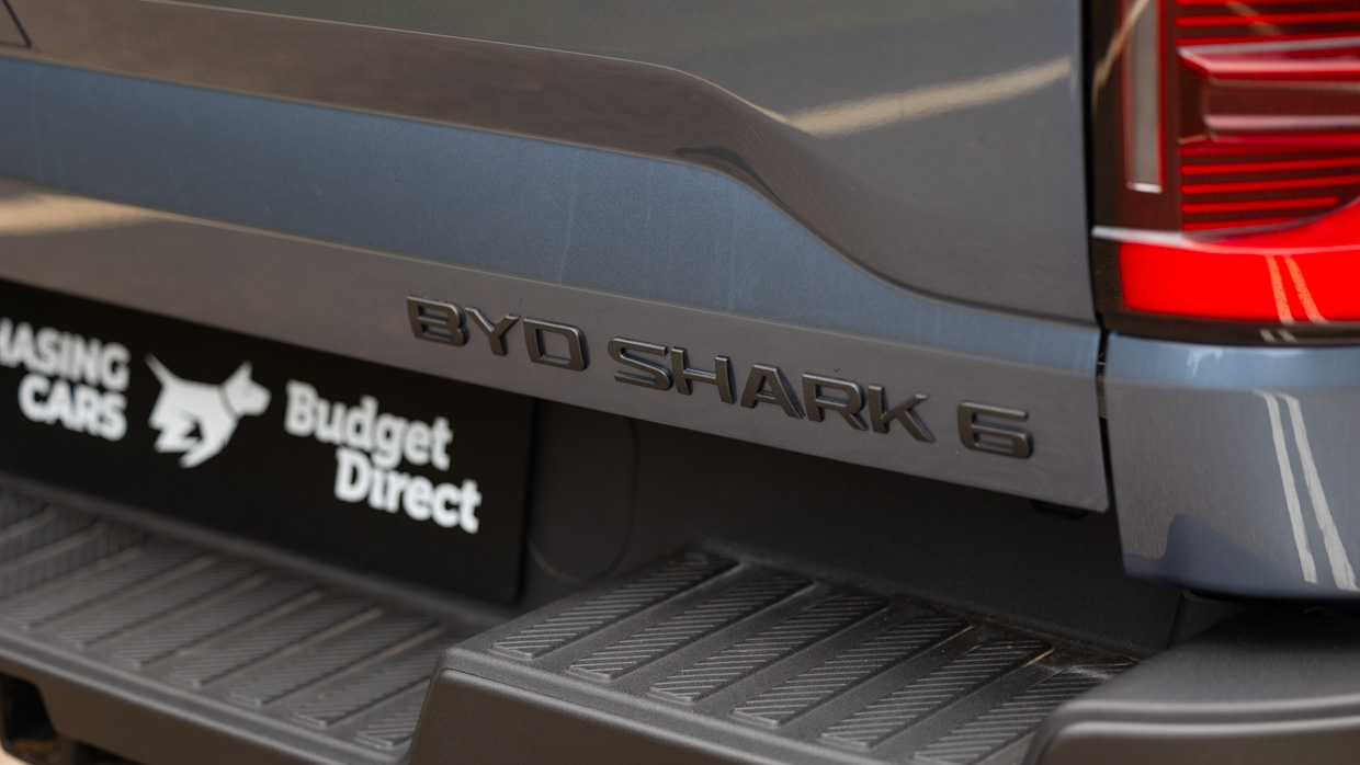 BYD Shark 6 2025 insigne de hayon 2