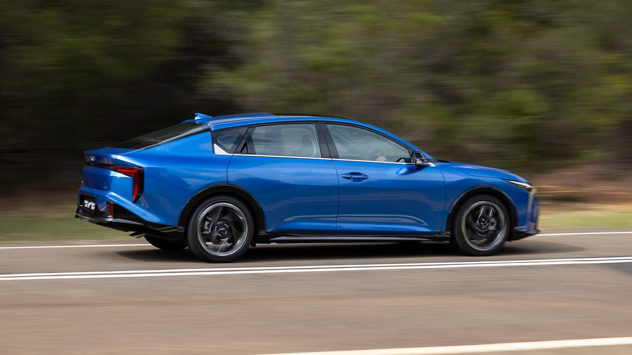 Kia k4 gt-line 2025 conduite arrière 3