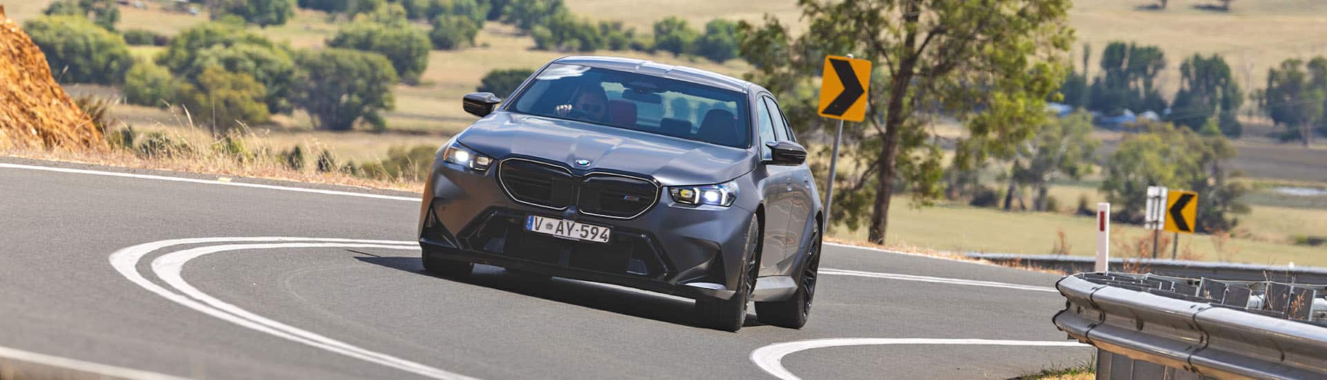 BMW M5 2025 Revue: First Australian Drive avec Bathurst Track Test