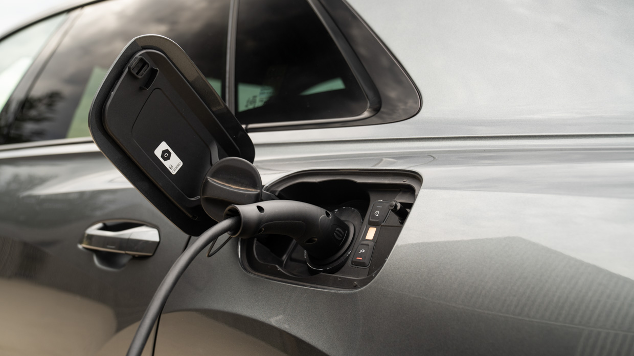 AUDI Q8 60 TFSI E 2025