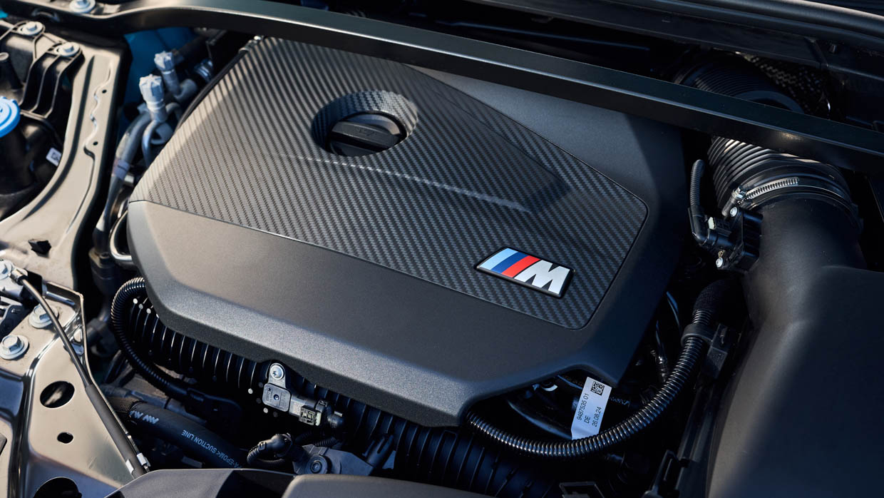 BMW M235 XDrive 2025 Engine