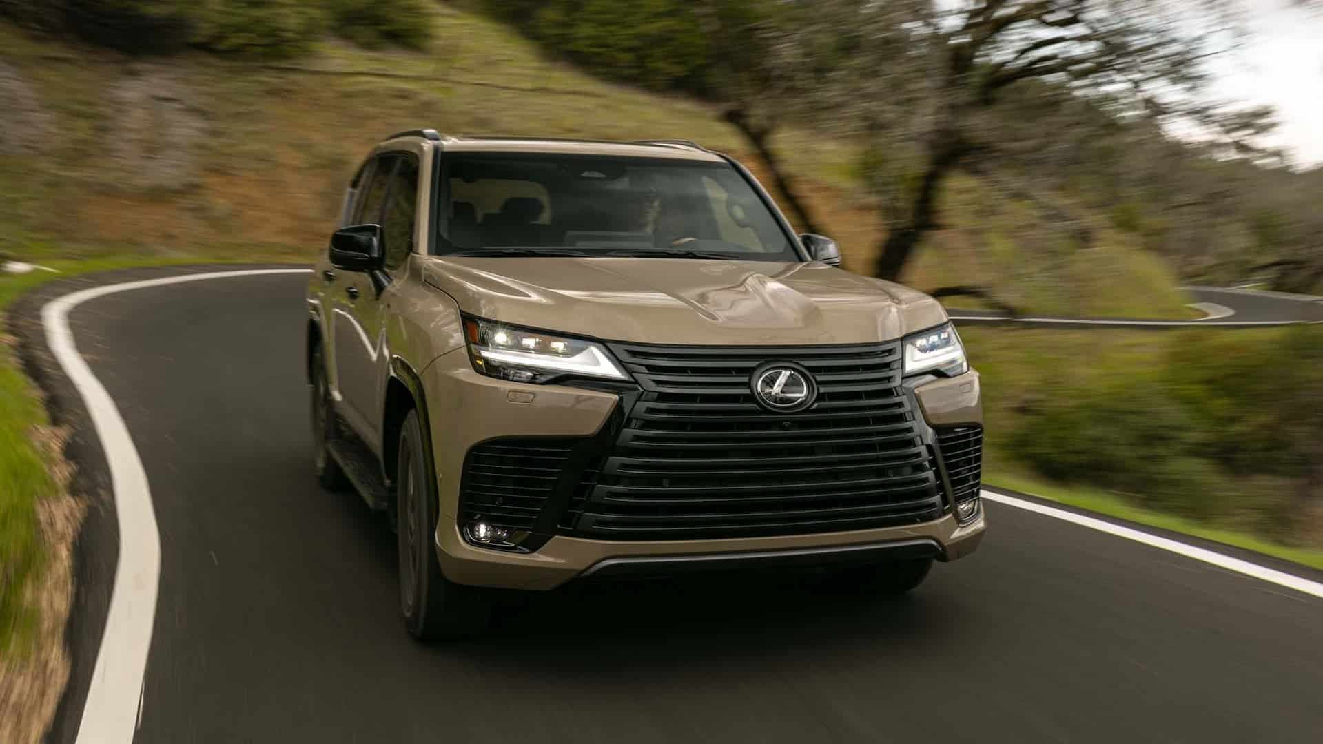 2025 Lexus LX700h Overtrail 8
