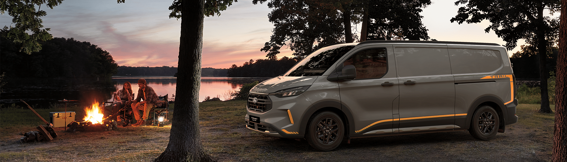 Actualités de voiture aujourd'hui: Ford annonce une nouvelle camionnette sur la piste personnalisée en transit intégral, Hyundai Inster Electric Light SUV confirmé, et plus - 16 avril 2025