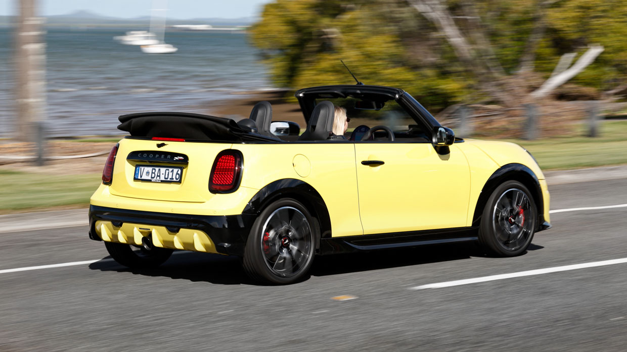 Mini décapotable JCW 2025 arrière