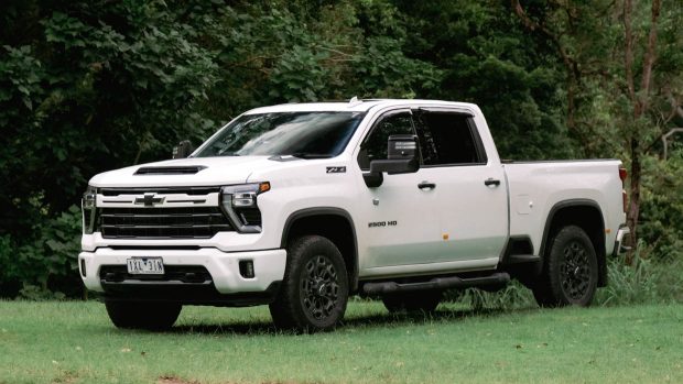 Chevrolet Silverado 2500 HD 2024 Front 3/4 4