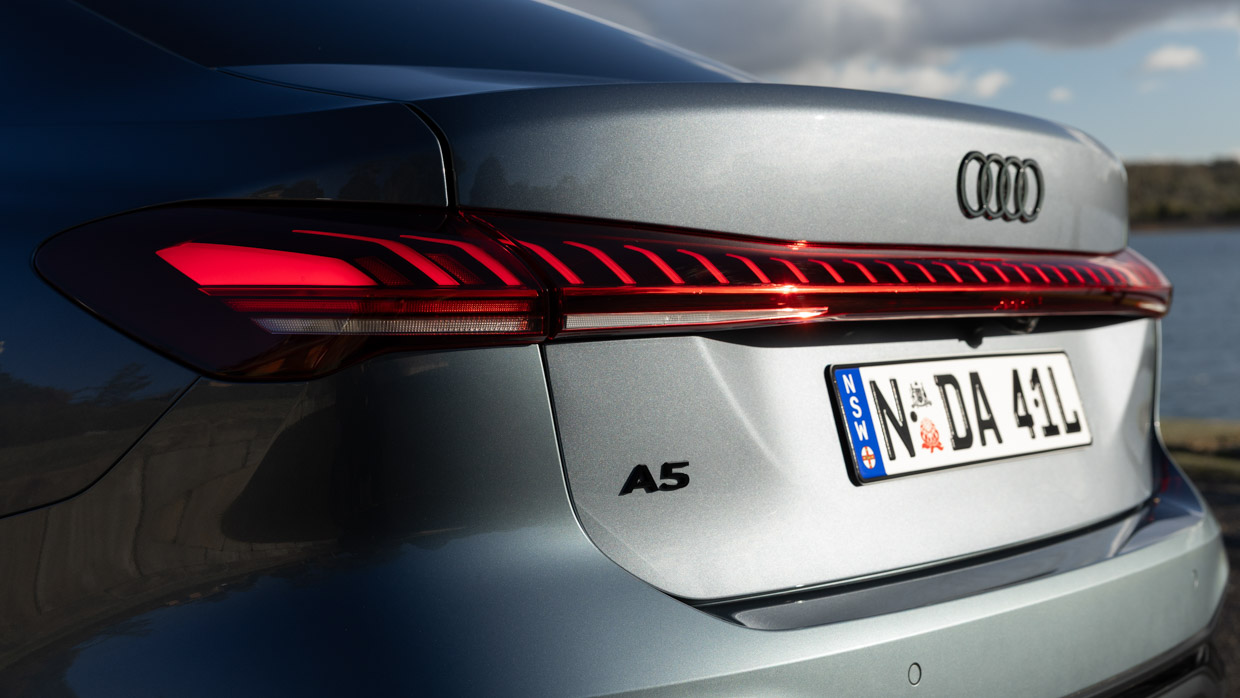 AUDI A5 TFSI 2025 CLOSE arrière