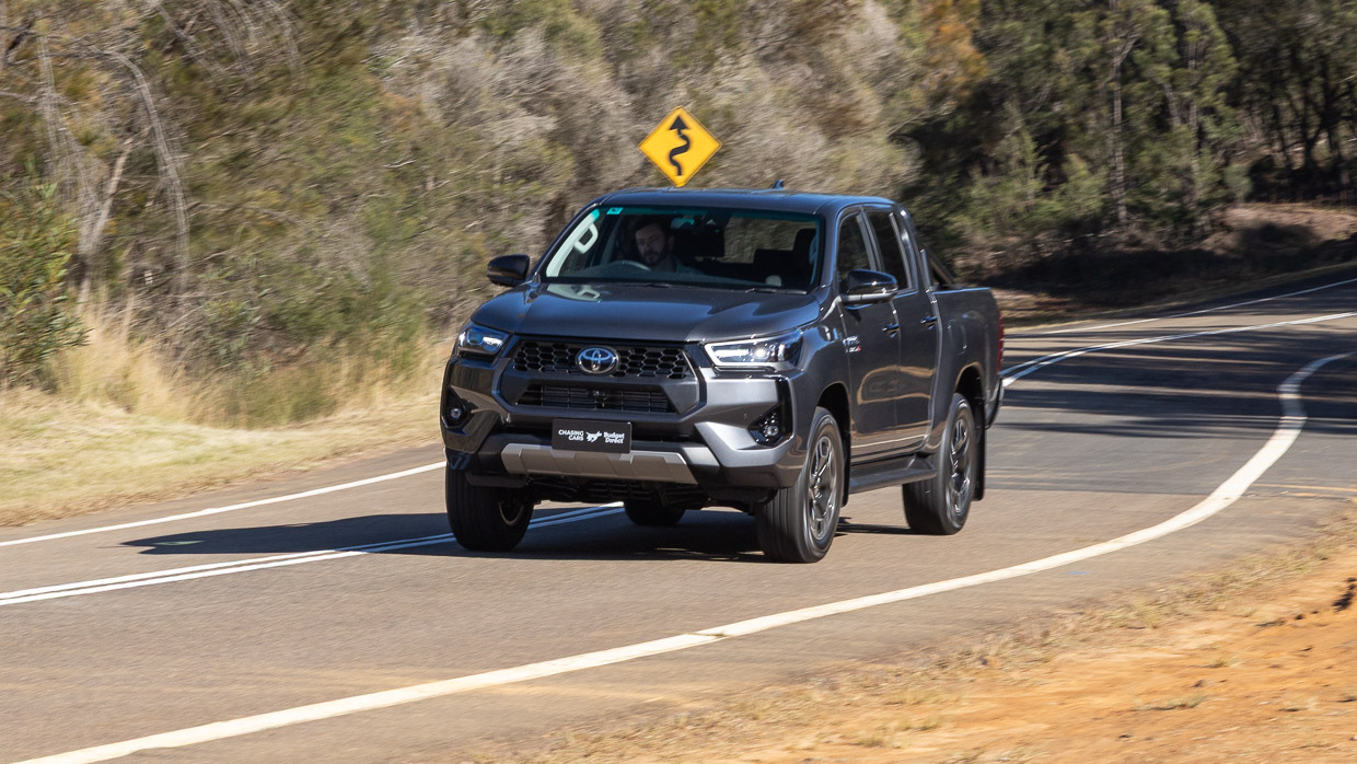Toyota Hilux SR5 2025 conduite 6