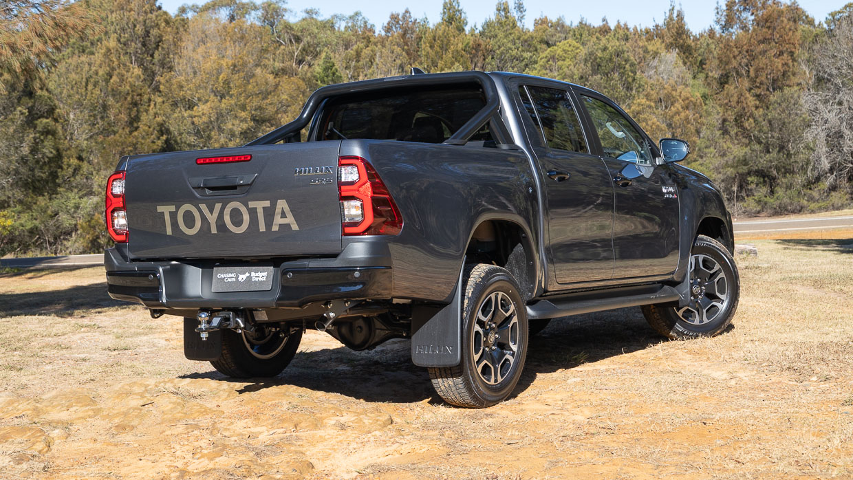 Toyota Hilux SR5 2025 arrière 3/4