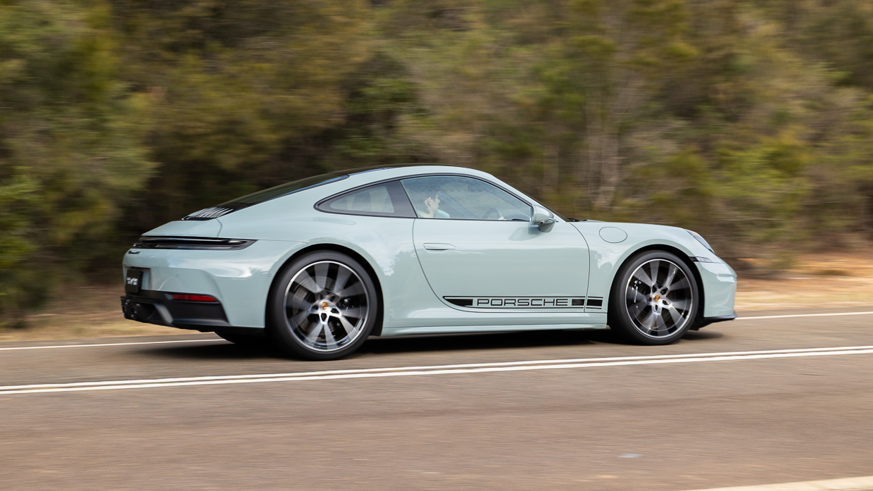 Porsche 911 GTS T 2025 conduite