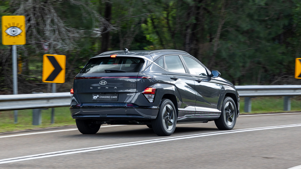 Hyundai Kona Electric 2024 Driving arrière 3/4 5
