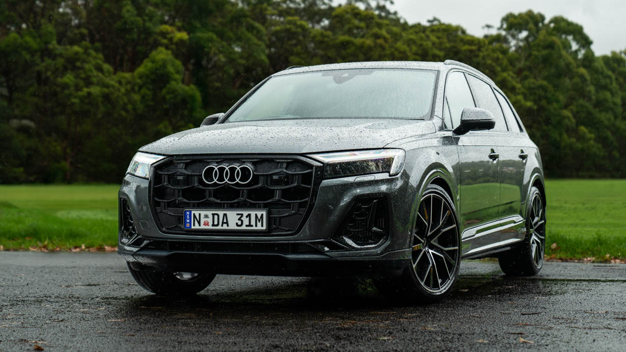 AUDI Q7 55 TFSI 2025 Front