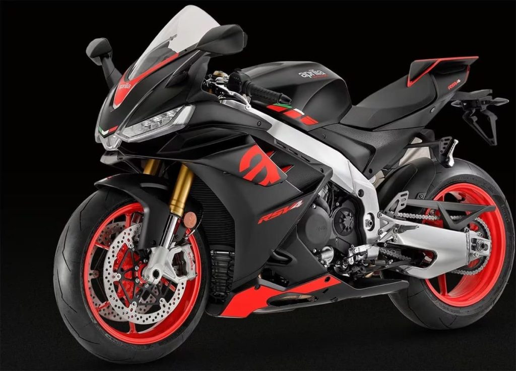 Aprilia RSV4 moto