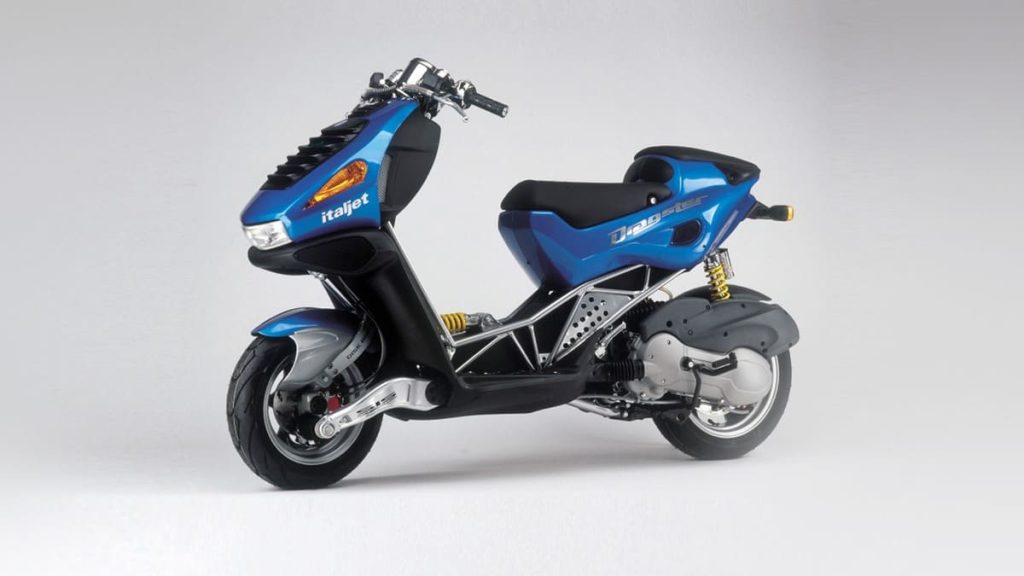 Primo scooter Italjet Dragster