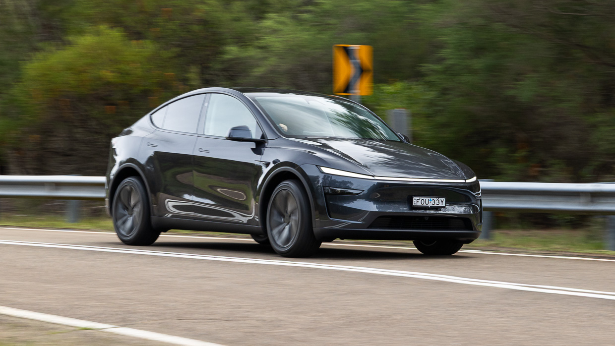 Tesla modèle y 2025 conduite 13