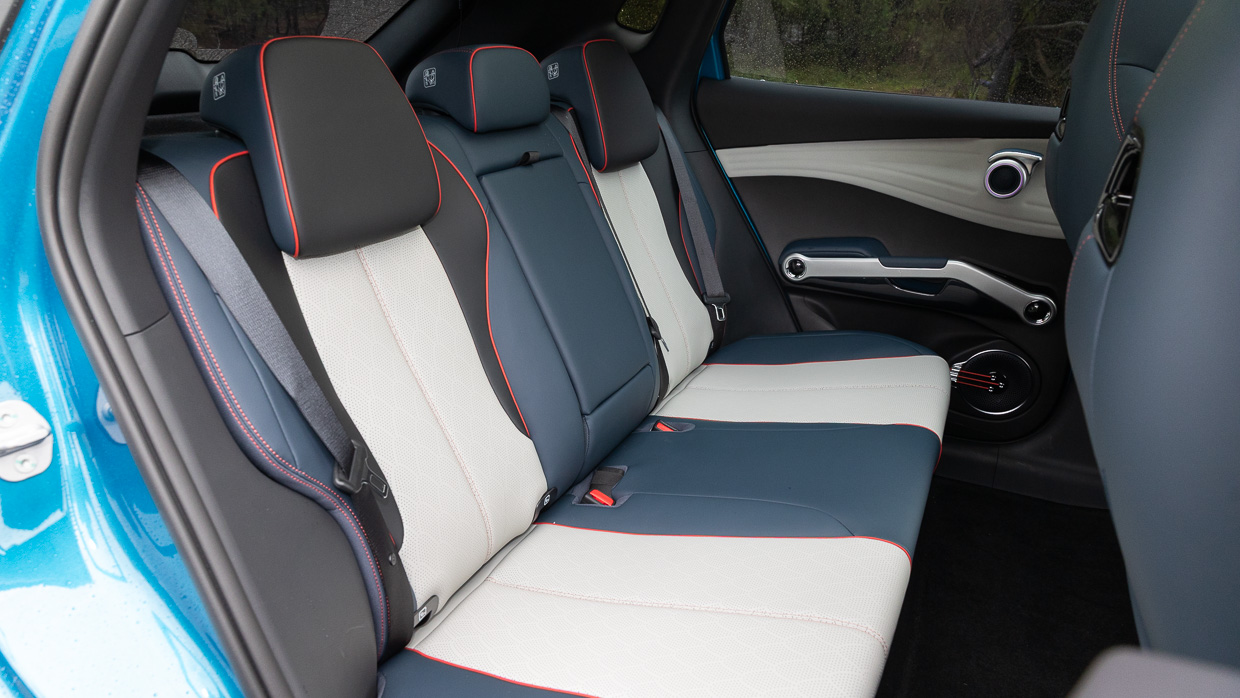 BYD ATTO 3 Premium 2025 Sage arrière intérieur