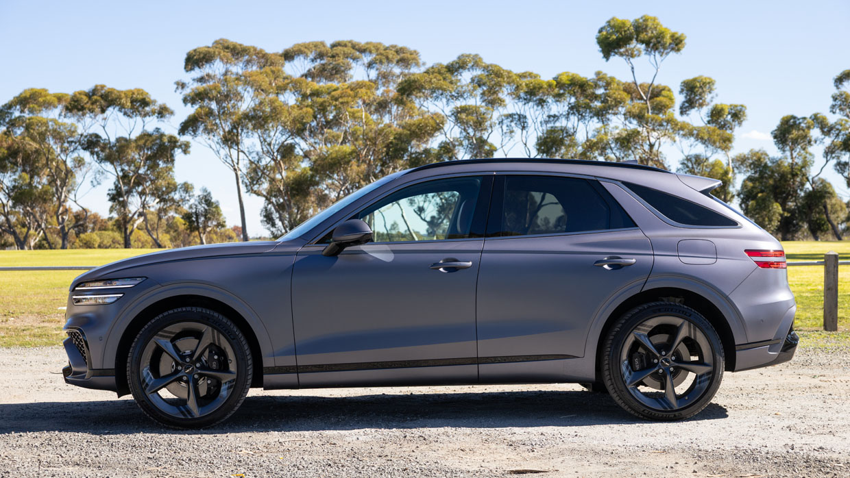 Genesis GV70 3.5 Signature Sport 2025 côté