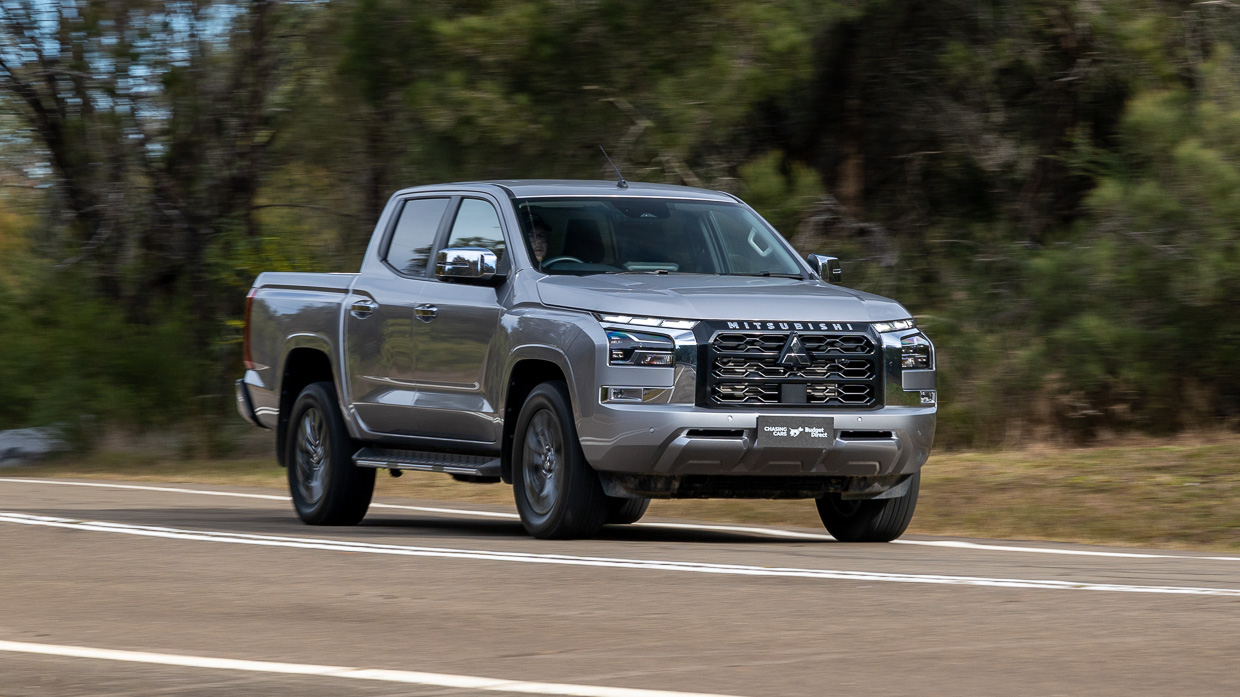 Mitsubishi Triton GLS 2024, vue 3/4 avant, prise de vue 3