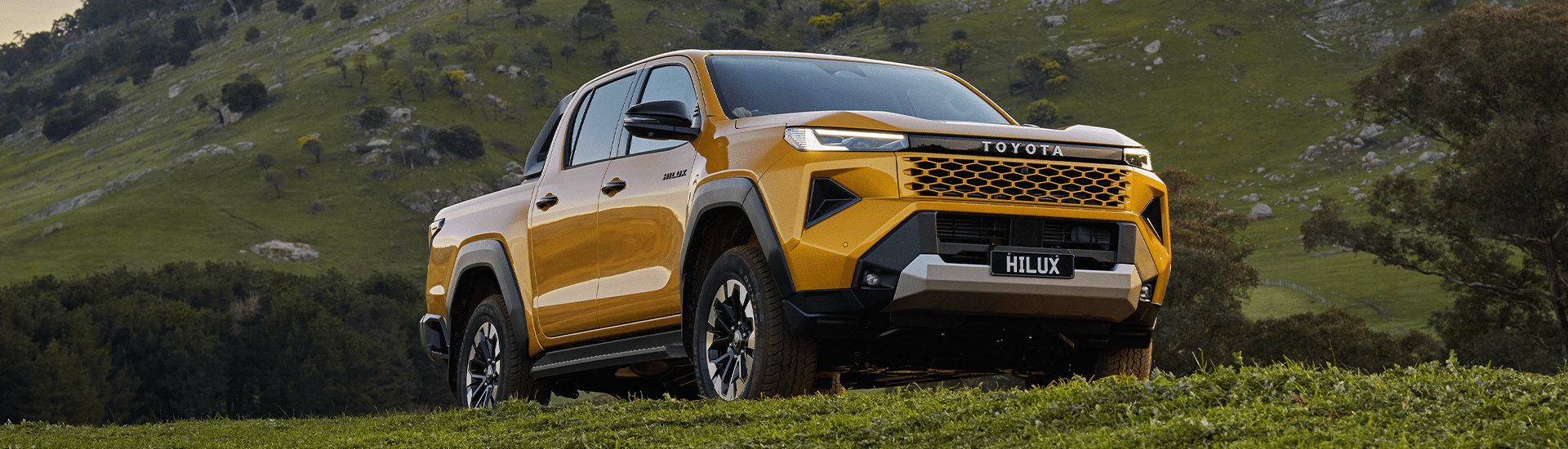 Modèle emblématique frappé par une forte hausse de prix : prix et fonctionnalités du Toyota Hilux 2026 confirmés pour le Ford Ranger, rival du BYD Shark 6