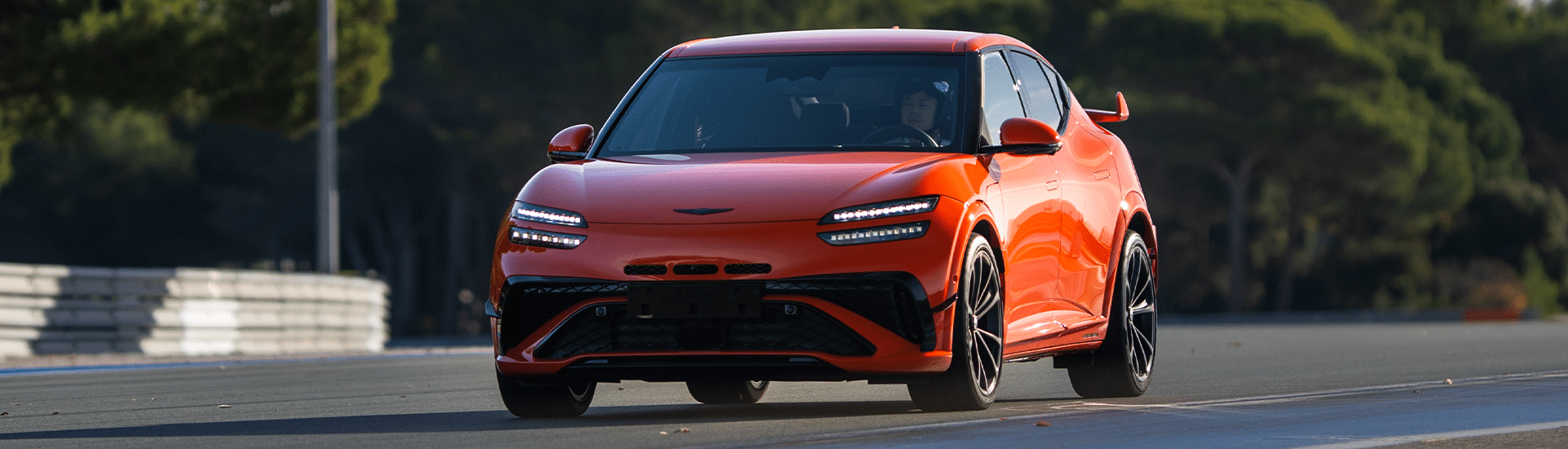 Genesis GV60 Magma dévoilée comme jumelle technique haut de gamme de la féroce Hyundai Ioniq 5 N électrique