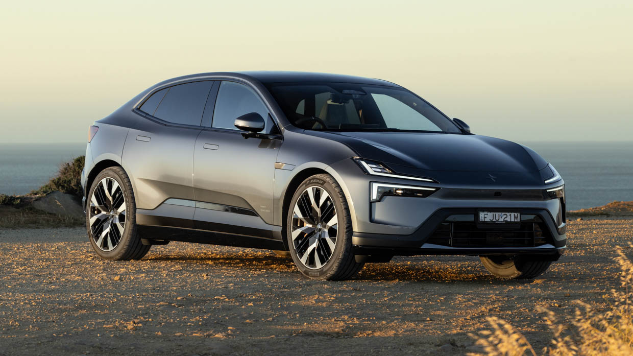 Polestar 4 2025 pack performance double moteur avant