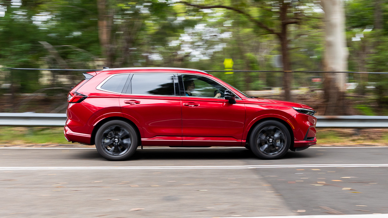 Honda CR-V e-HEV RS 2024 côté conduite