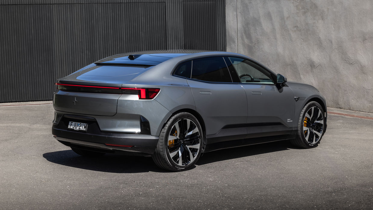 Polestar 4 2025 traction intégrale arrière 3/4