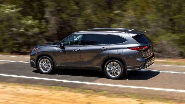 Toyota Kluger Grande 2026 conduite