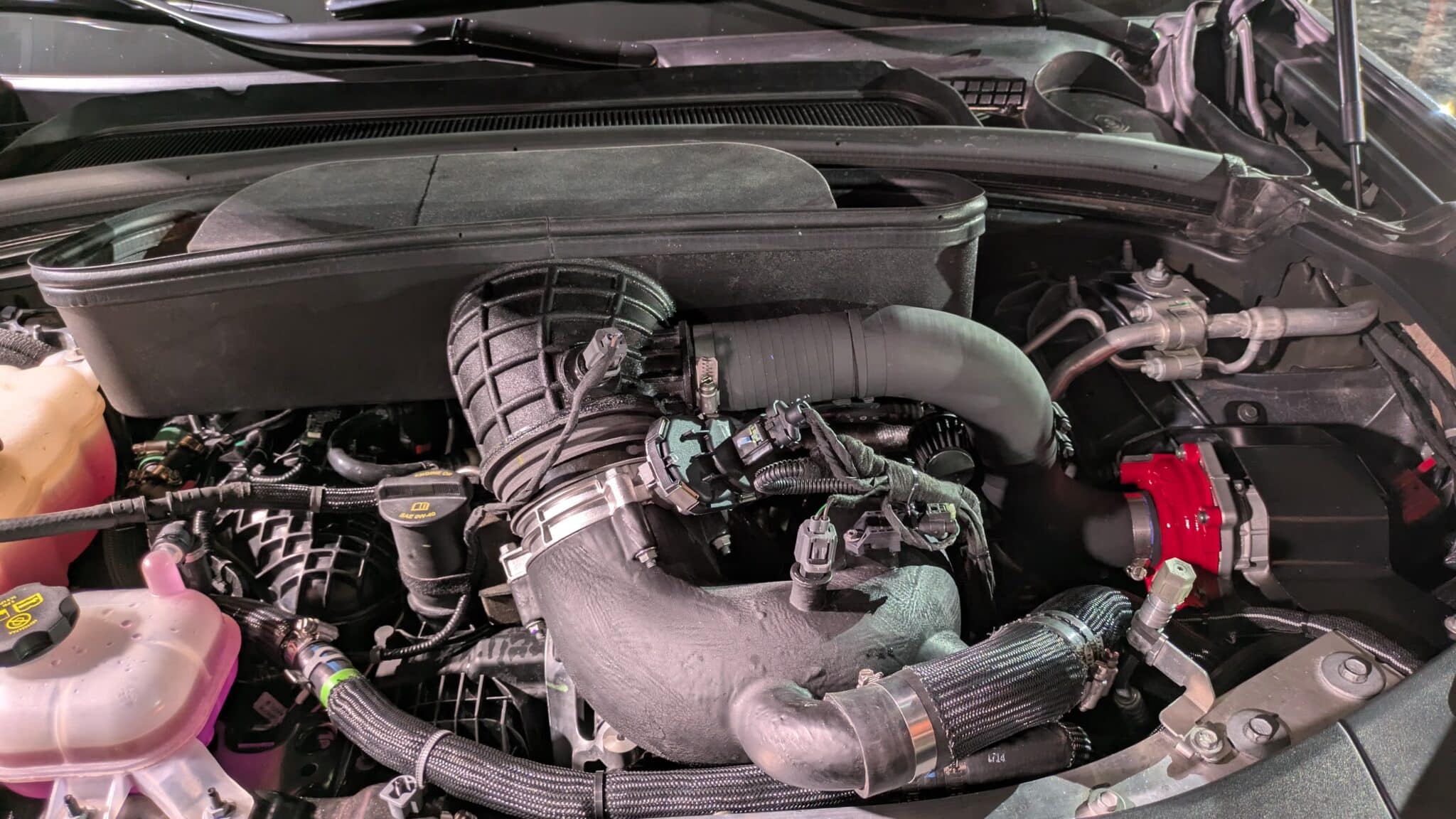L'eBoost Air de SRT vise à créer un six cylindres turbo comme un V8 suralimenté